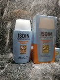 ضد آفتاب ایزدین فیوژن واتر مجیک بدون رنگ SPF50